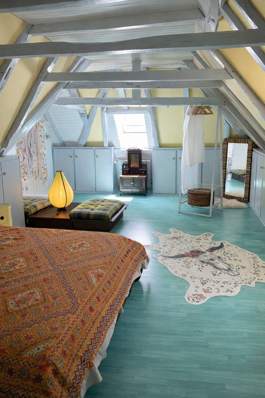 4 chambres, coffres-forts dans les chambres, bureau
