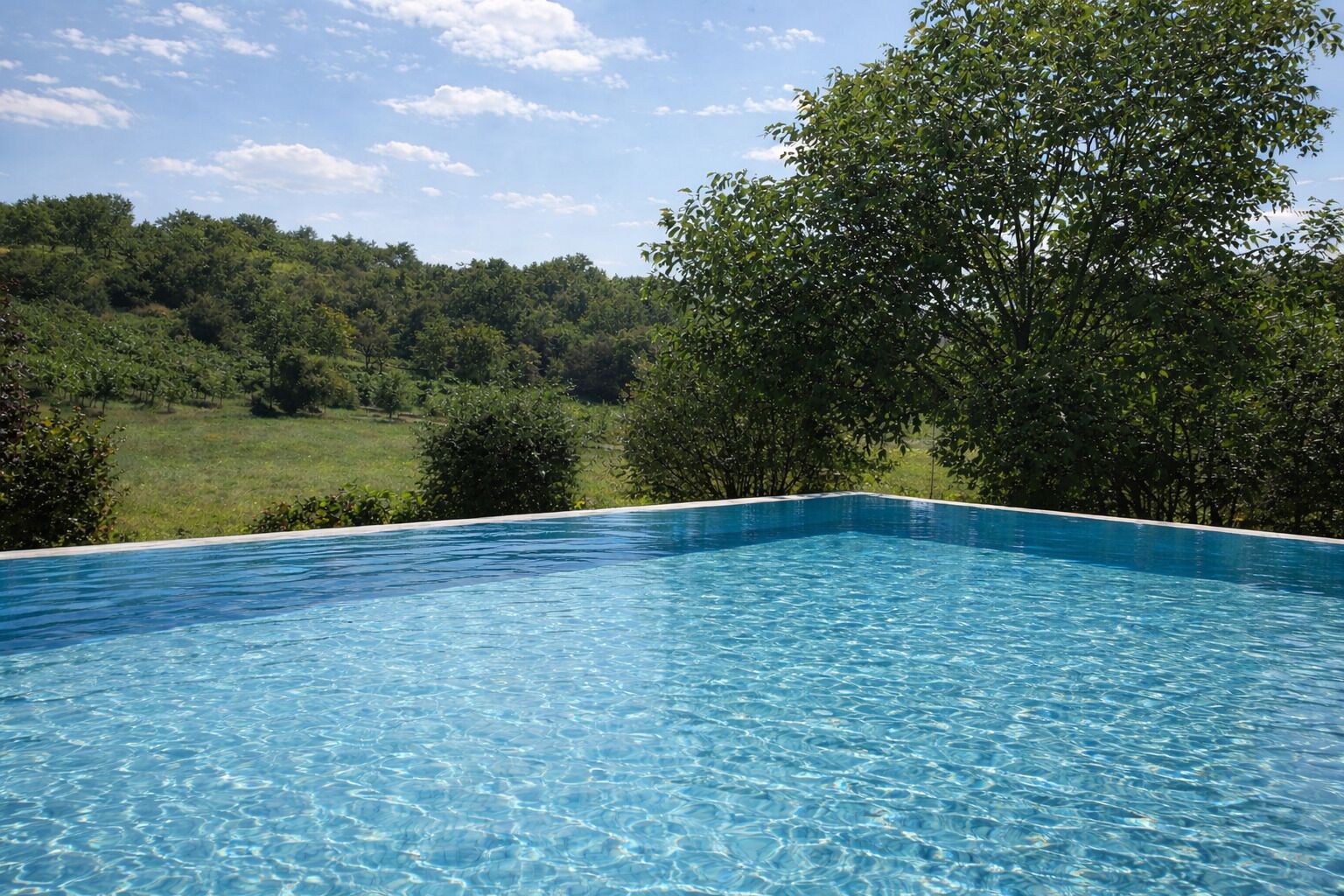 Piscine extérieure, piscine chauffée