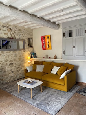 Televisie, boeken en een printer