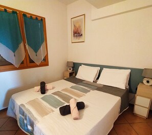 2 Schlafzimmer, Zimmersafe, Bügeleisen/Bügelbrett, Reisekinderbett