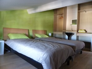 2 Schlafzimmer, Bügeleisen/Bügelbrett, WLAN, Bettwäsche