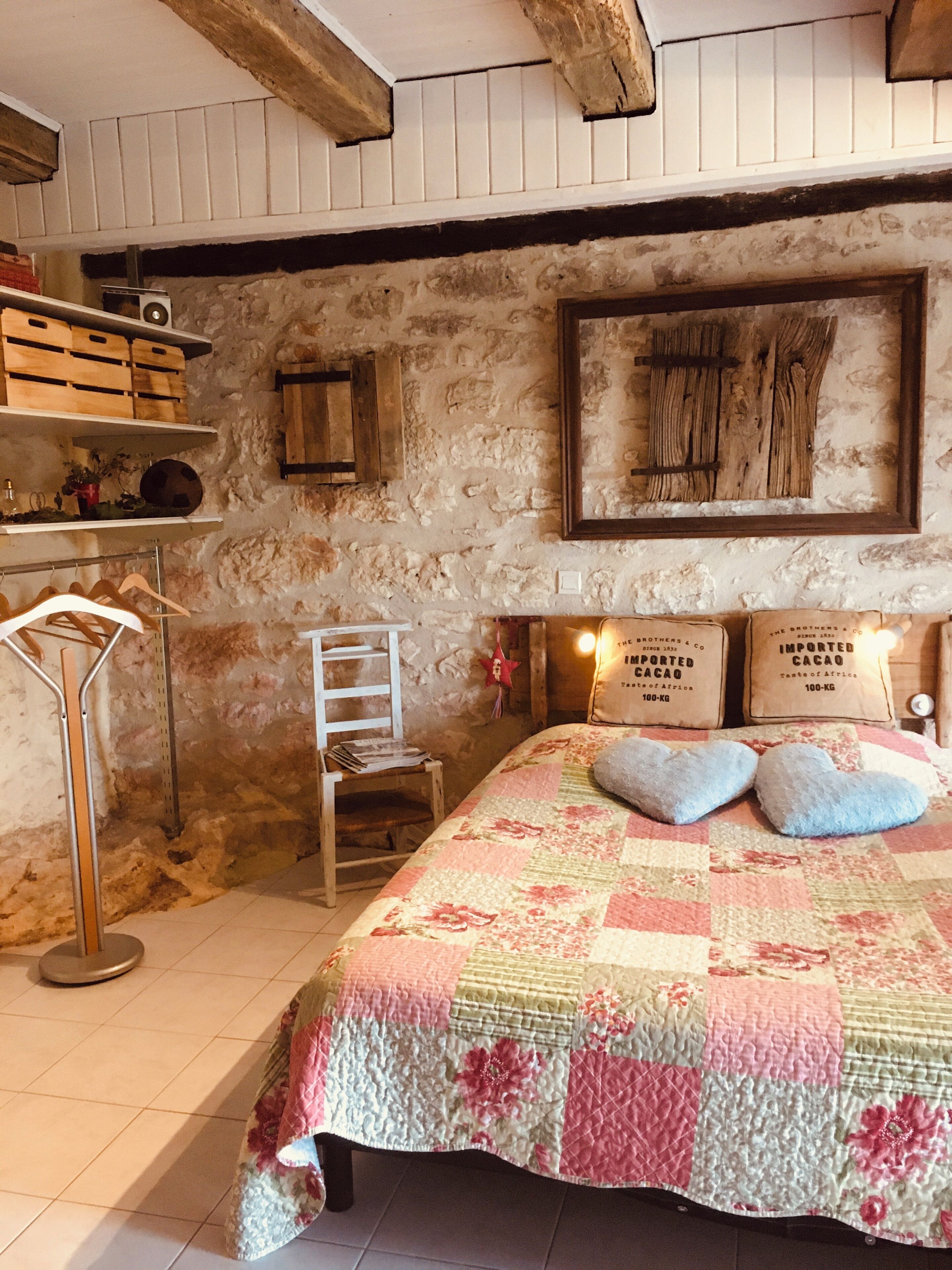 1 bedroom, iron/ironing board, internet, bed sheets