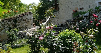 quercy stone guest rooms decorated with taste.