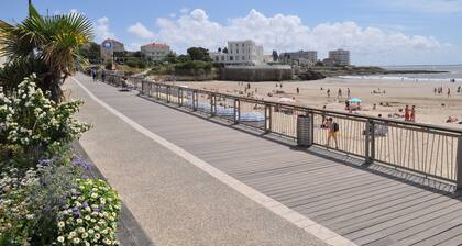 CHARMING 2 ROOMS IN RDJ A VAUX S / MER - PRIVATE POOL - BEACH OF PONTAILLAC (17