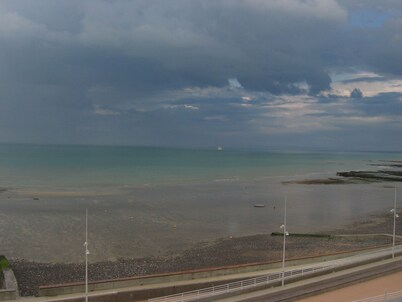 Apartment on the seafront, 3rd floor