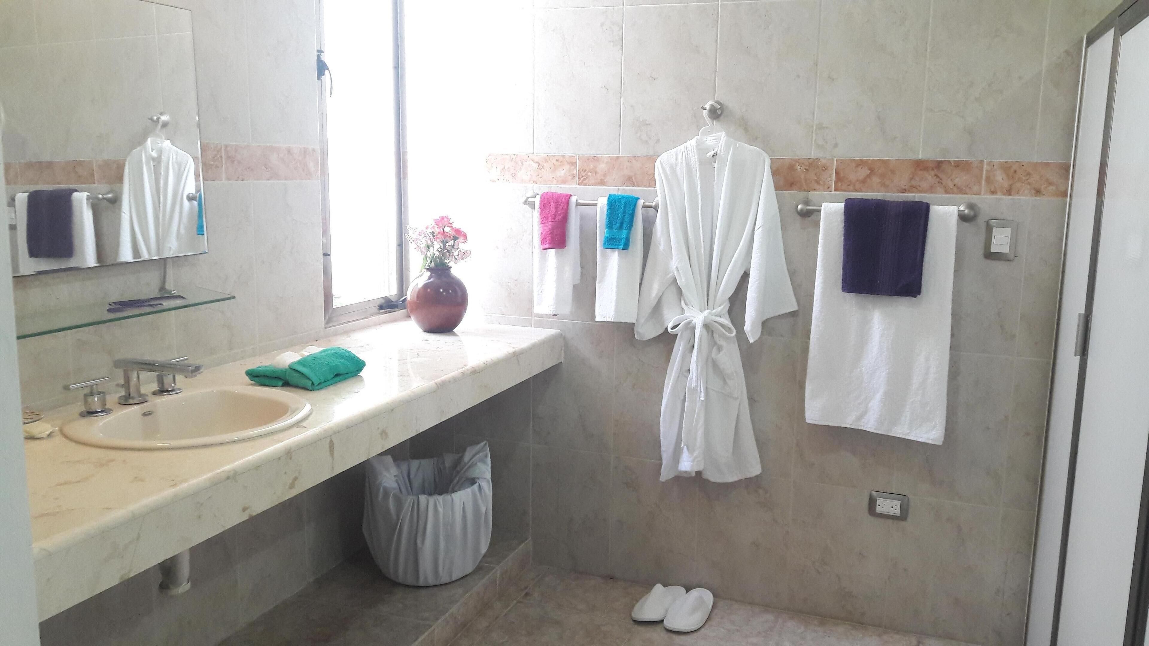 CASA BUGAMBILIAS12 BEDROOMS, 10 BATHROOMS GREAT LOCATION IN MÉRIDA YUCATÁN