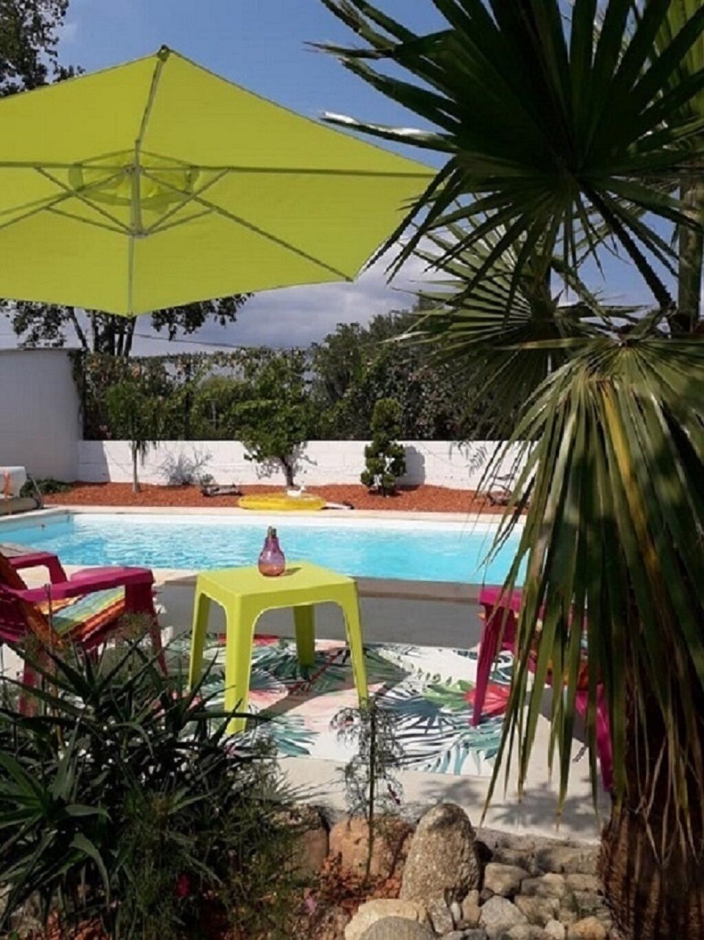 single storey house, swimming pool, landscaped garden 20 mins from the sea, 15 mins from Spain