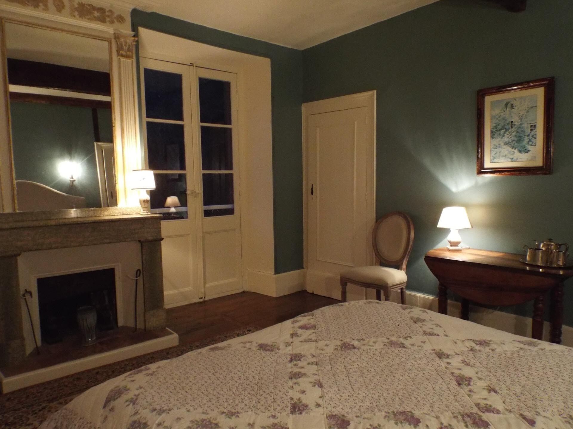 Country Mas with swimming pool surrounded by nature Le Mas d'Azil