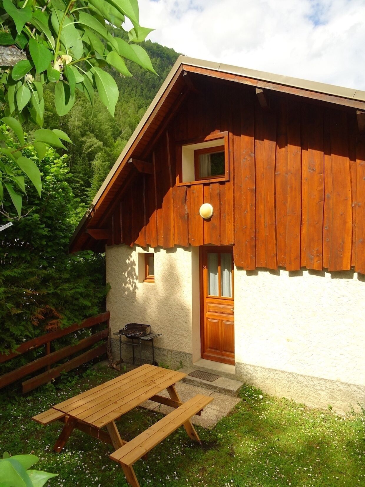  Apartment 4\/6 people, garden, indoor pool and jacuzzi