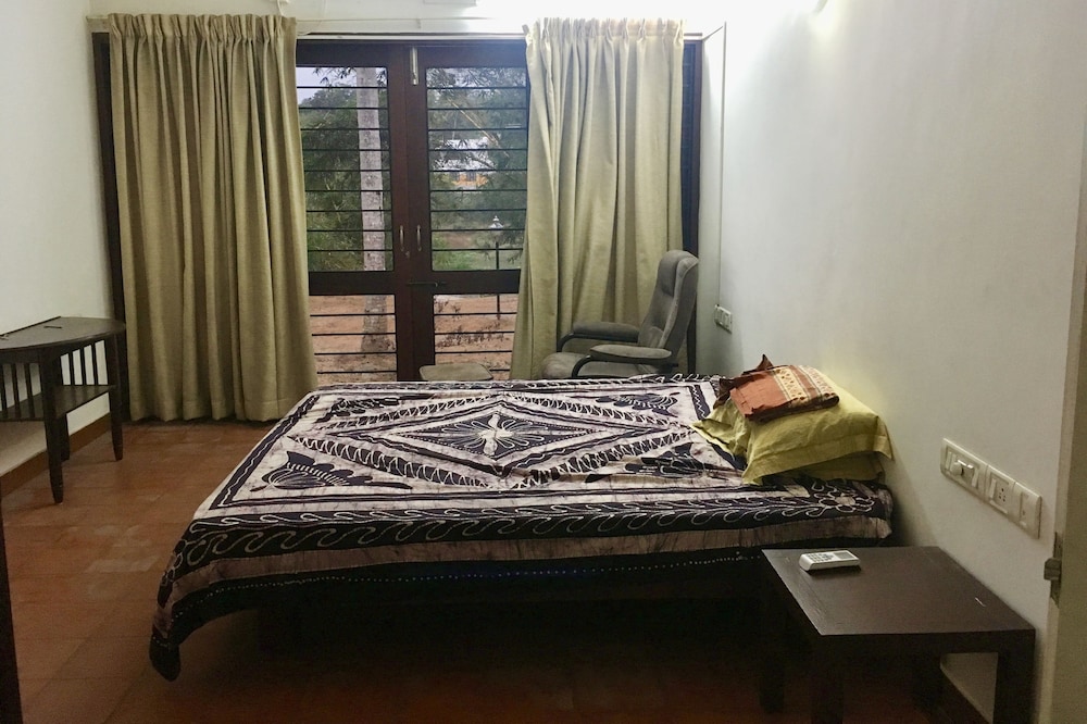 Riverside Vacation Villa