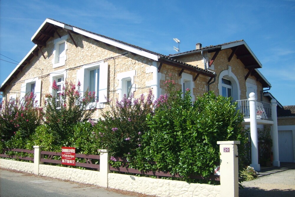 Bed and Breakfast "Le CHALET des VIGNES"