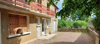 Comfortable house in the center of the village of Moux, to discover the Morvan region