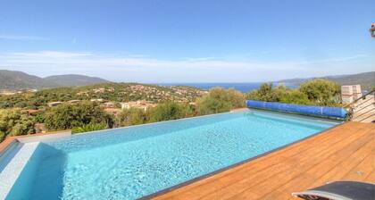Superbe gĂźte vue mer - Piscine - Propriano