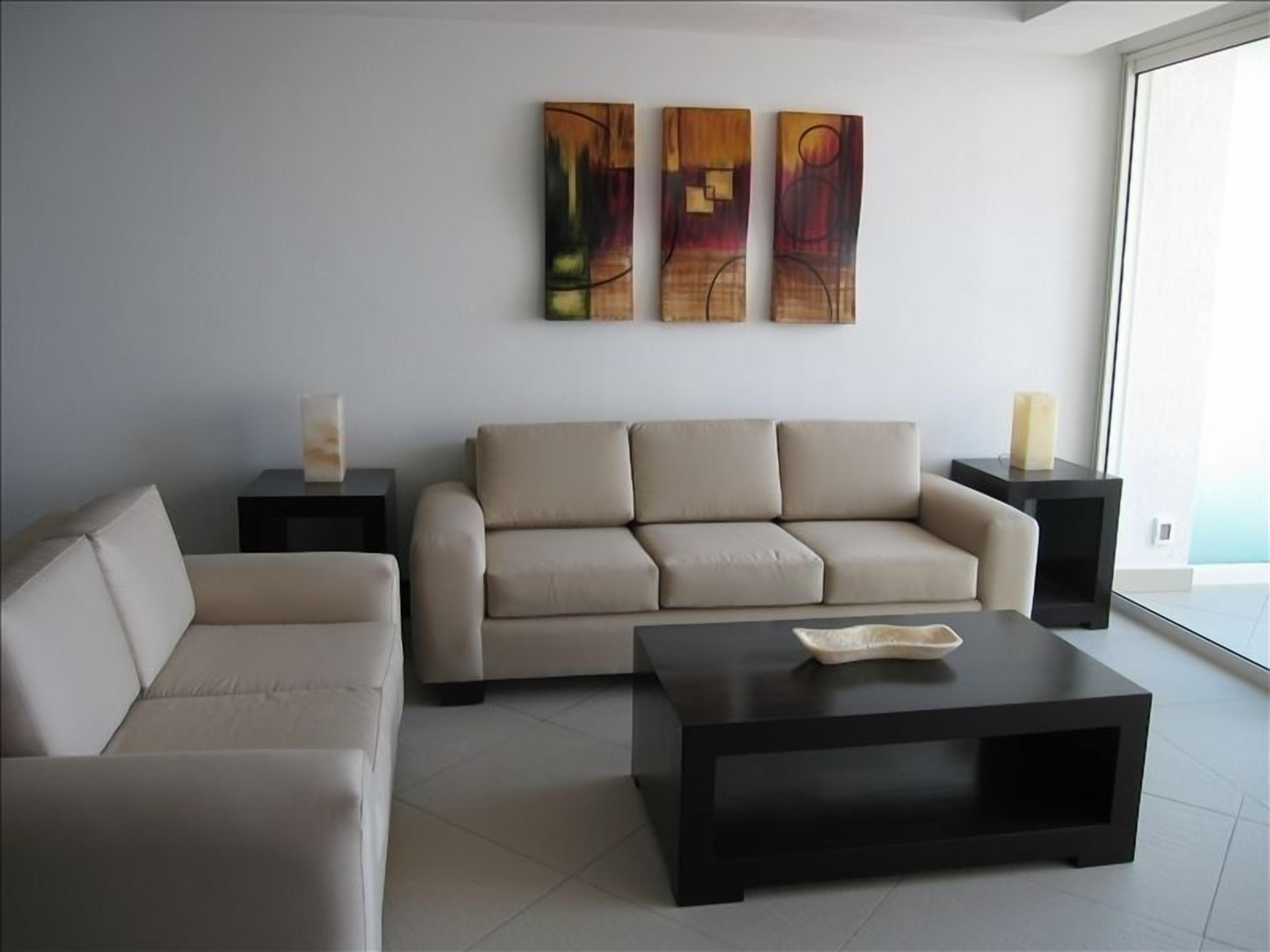 2 bedrooms 2 bathrooms,fantastic view!!