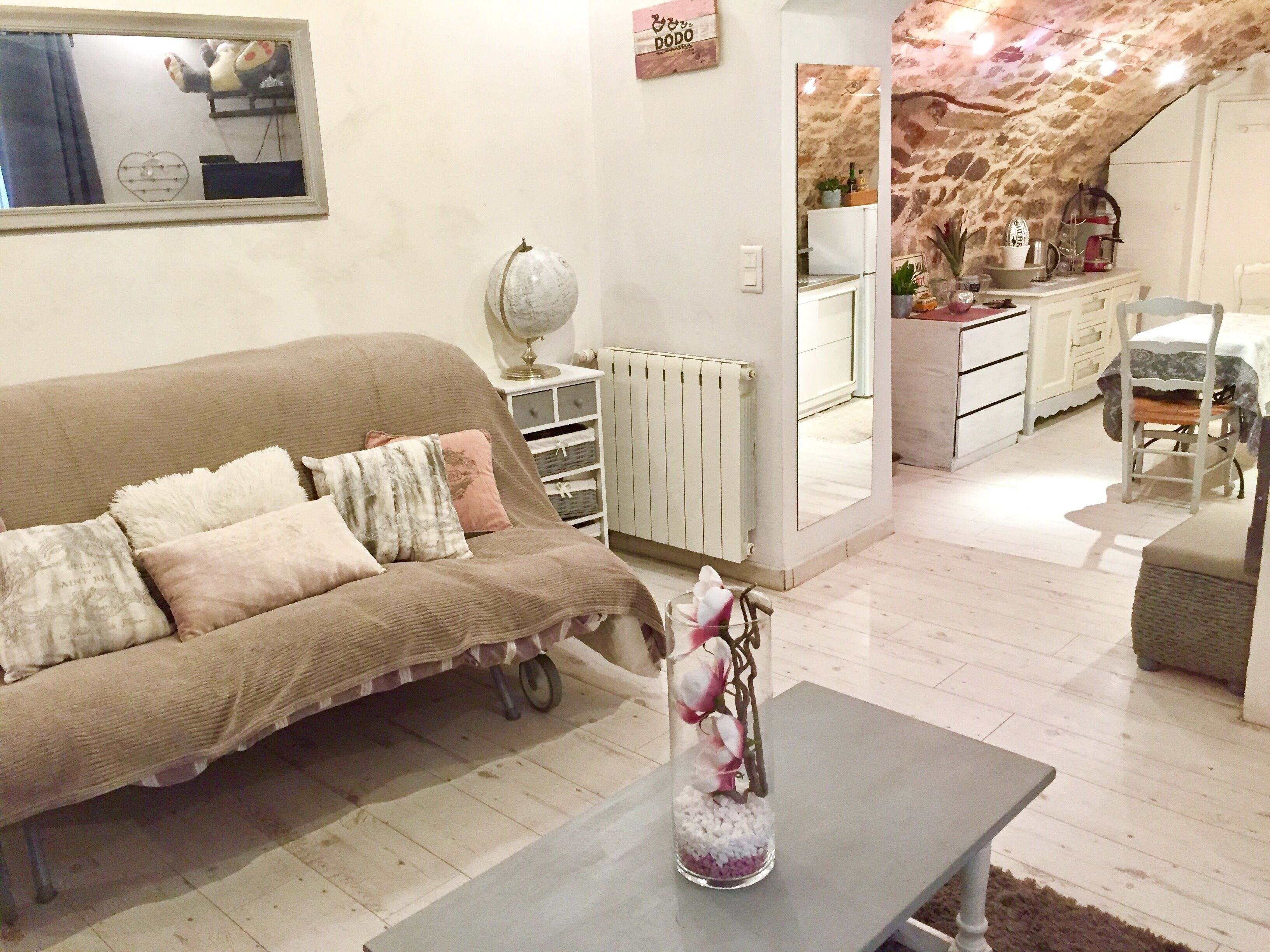 Charming studio at the foot of the Sainte Victoire and close to Aix En Provence