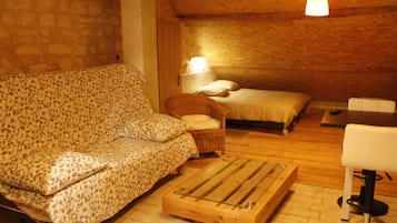 1 bedroom, iron/ironing board, internet, bed sheets