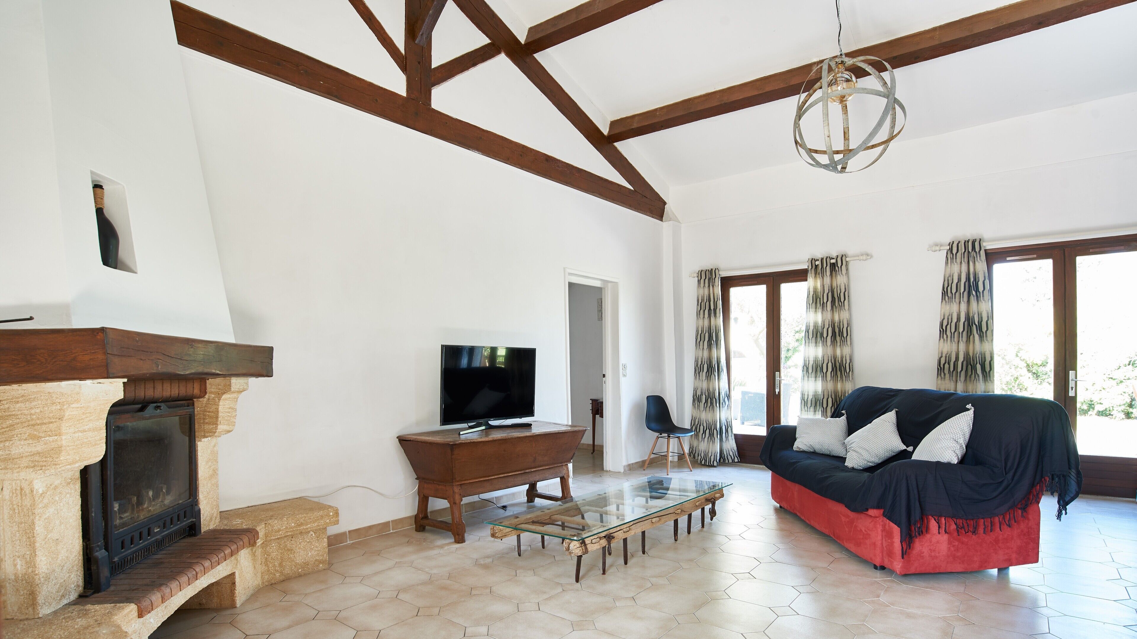 Near Pezenas - Cottage sleeps 8 in a vineyard of the 17th