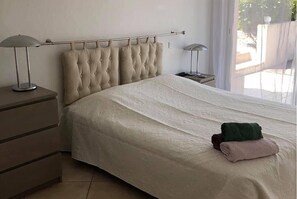 3 Schlafzimmer, Bügeleisen/Bügelbrett, WLAN, Bettwäsche