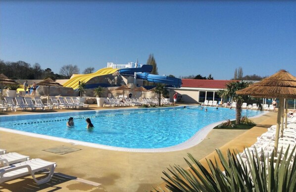 Piscine couverte, piscine chauffée