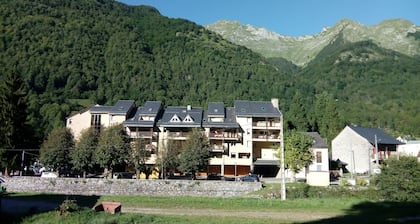 AgrĂ©able studio 31mÂČ - Sur le GR10 et autres sentiers Ă Aulus-les-Bains