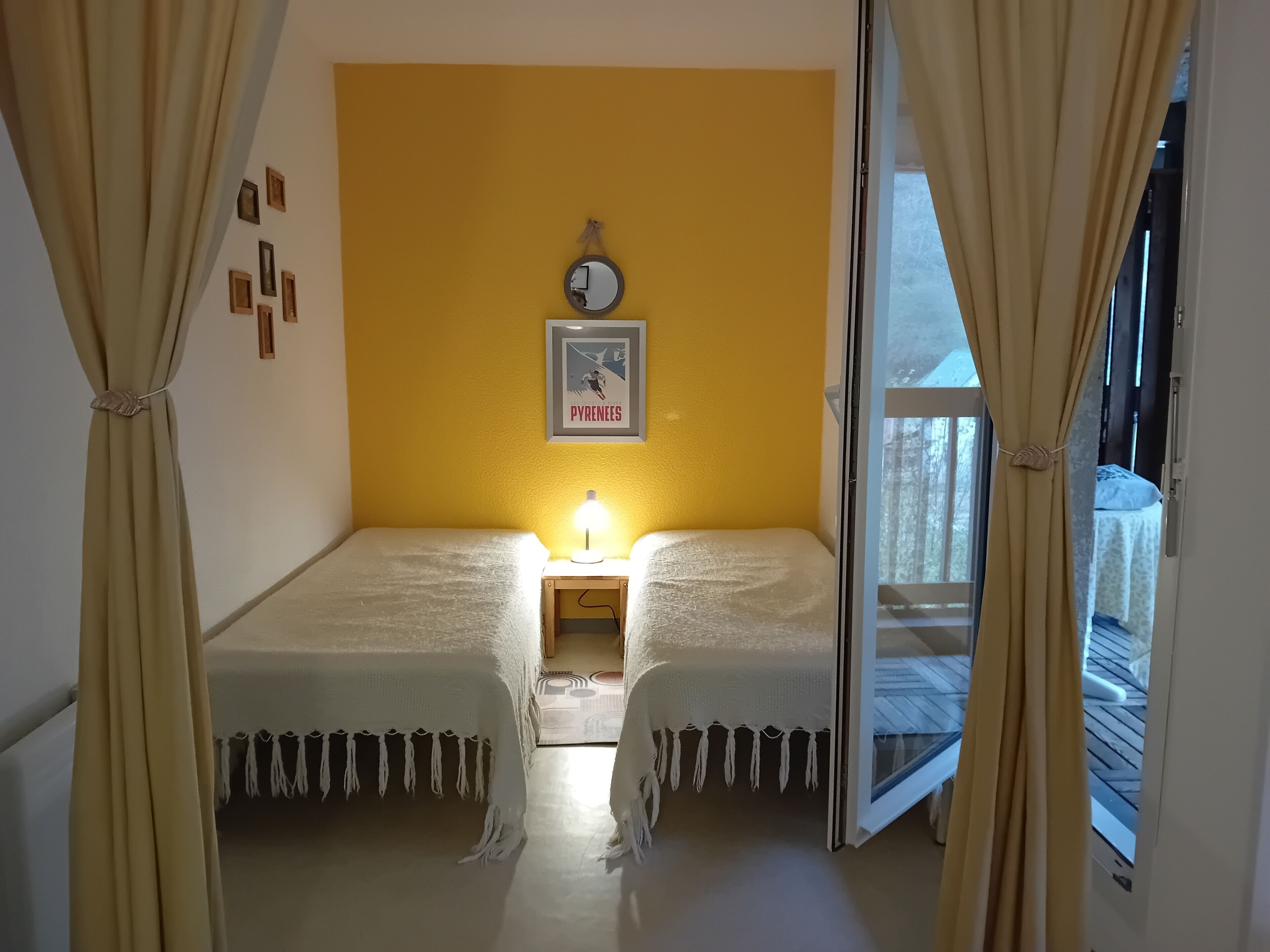 Een strijkplank/strijkijzer, gratis wifi, beddengoed, rolstoeltoegang