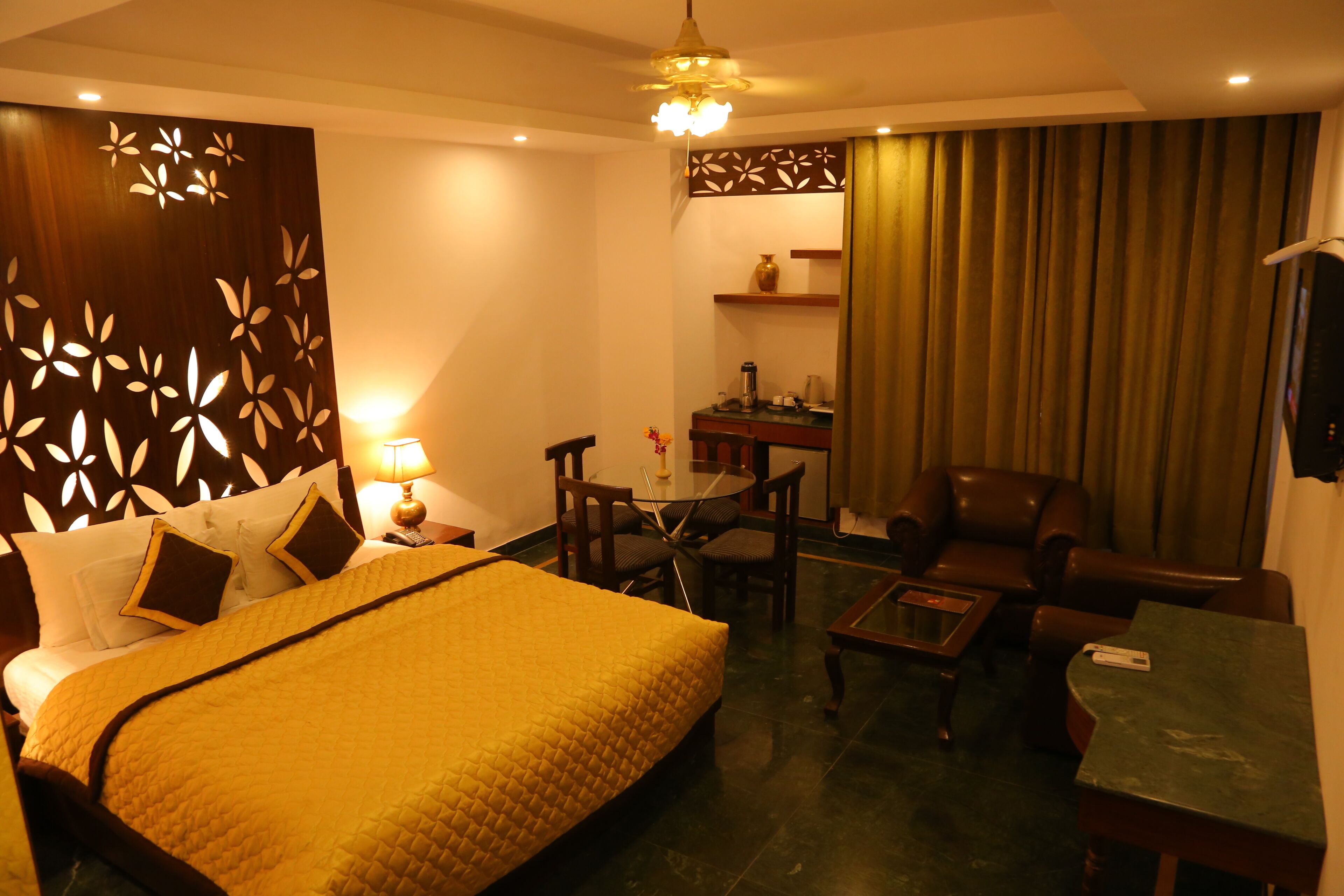 Magsons Resorts VISIT TAJ MAHAL Package for 2pax