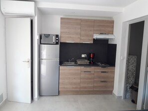 Fridge, microwave, toaster