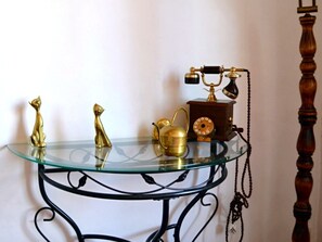 Interior - “Comme chez Mamie”, 3 bedroom apartment, near ALBI center (Albi)