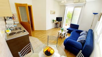 TV, DVD player