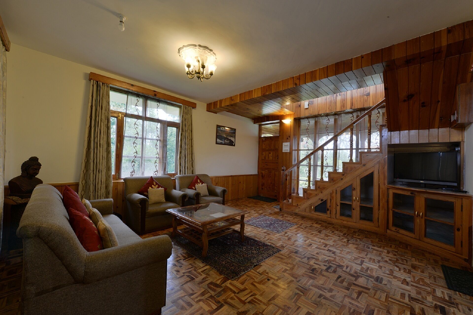 Bangloo in Treetops Cottage - Standalone Bungalow