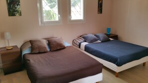 3 bedrooms, iron/ironing board, travel cot, free WiFi - VILLA 5* BANDOL, 6 PERSONS, WITH SALT POOL (Bandol)
