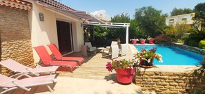 Outdoor pool - VILLA 5* BANDOL, 6 PERSONS, WITH SALT POOL (Bandol)