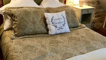 4 chambres, fer et planche Ă repasser, Wi-Fi, draps fournis