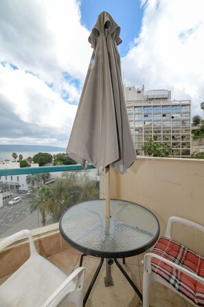 Property grounds - Seaofgalil-  You Want This Holiday Apartments (Tiberias)