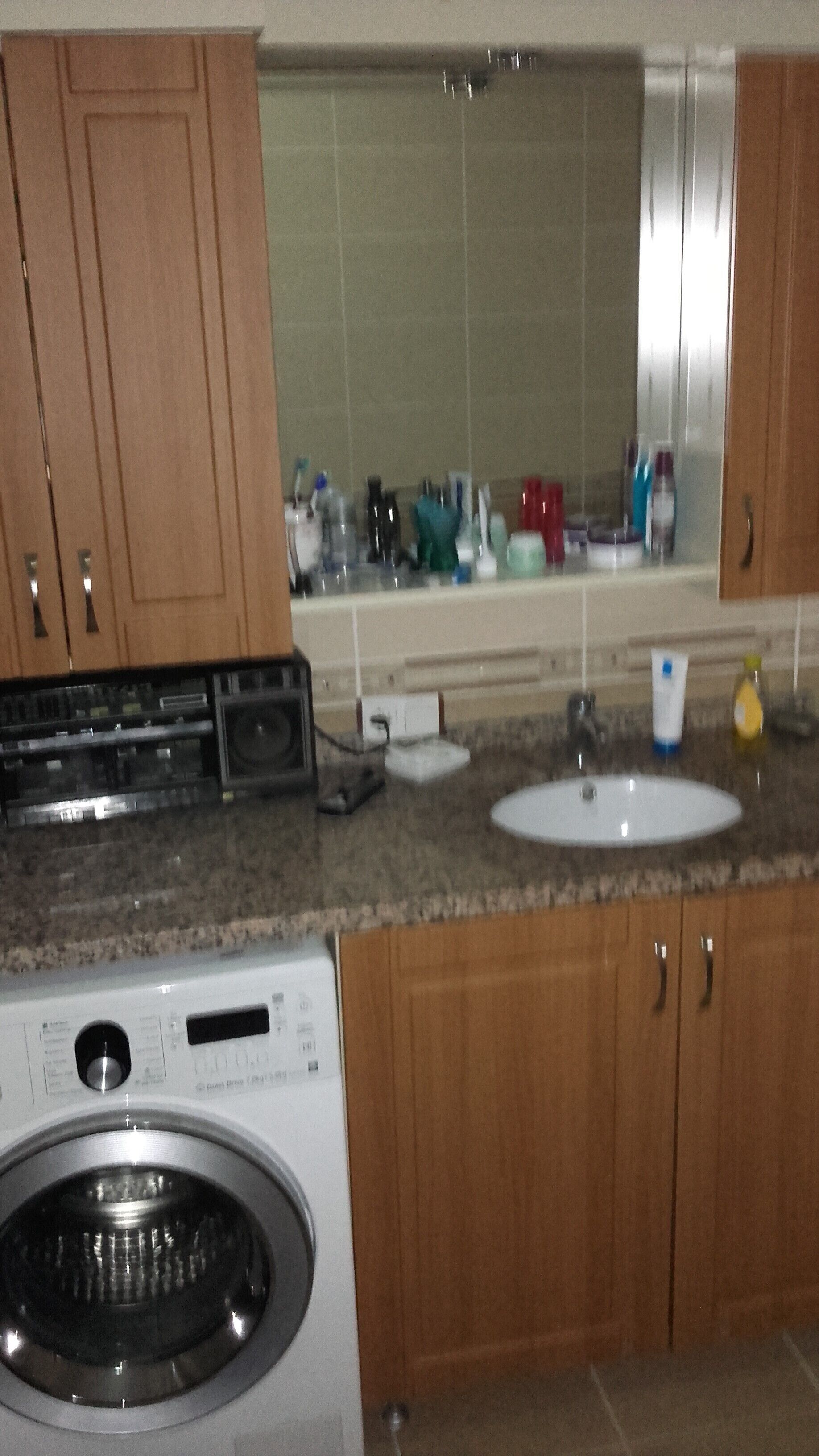 950 Dollars 28days Atasehir 2+1 90m2
