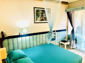 1 bedroom, iron/ironing board, WiFi, bed sheets - Tropical- MOLD THE OTHER-BORD (LE MOULE)