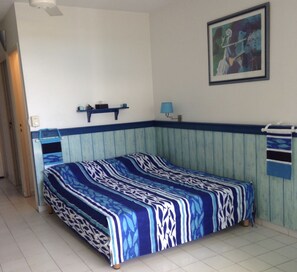 1 quarto, ferros/tábuas de passar roupa, Wi-Fi, roupa de cama