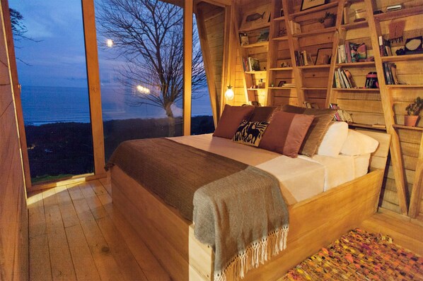 3 bedrooms, free WiFi, bed sheets - 3 BR Boutique Villa with One of the Most Beautiful Views in Santa Teresa (Santa Teresa Beach)