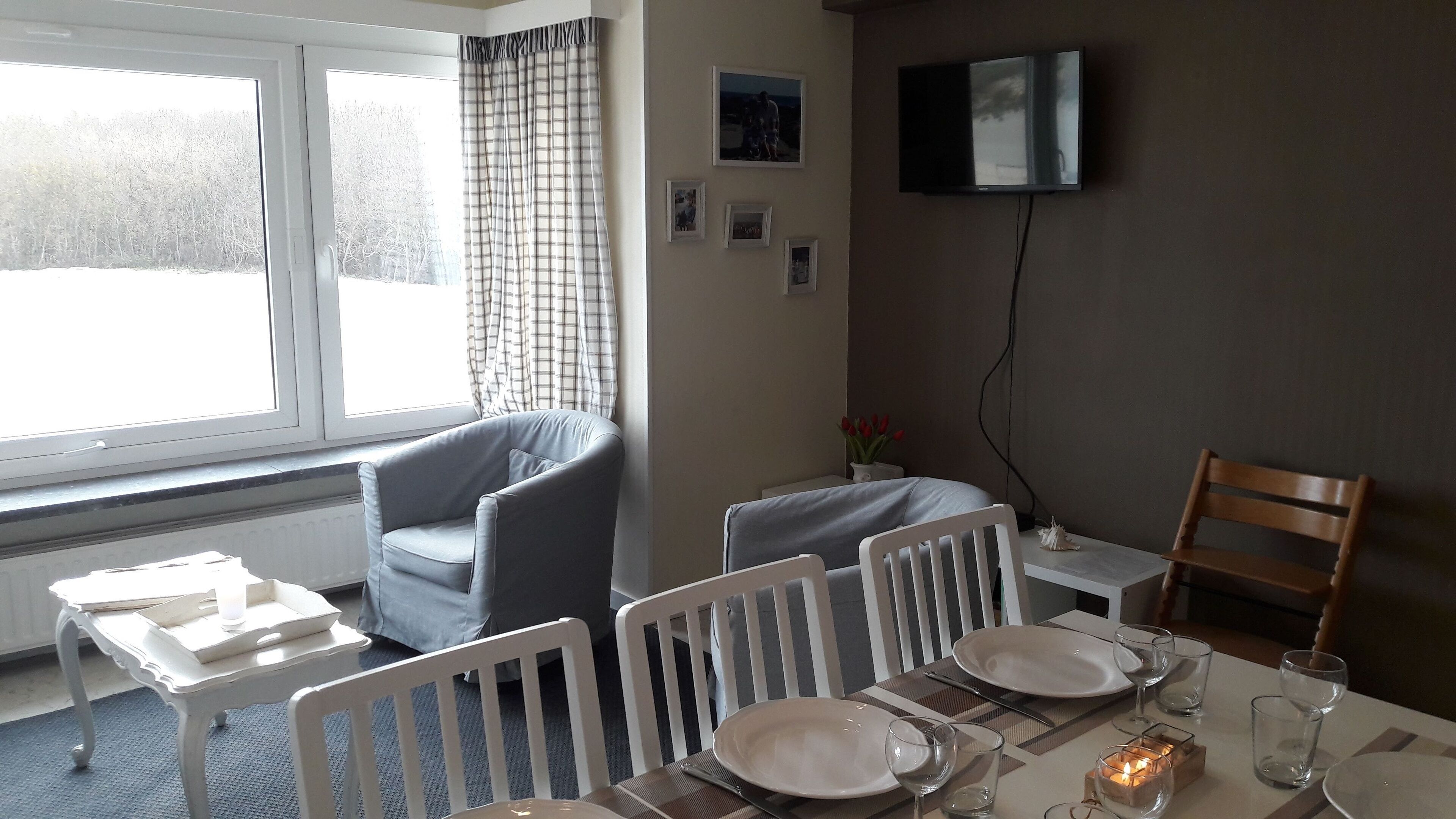 living avec TV et wifi