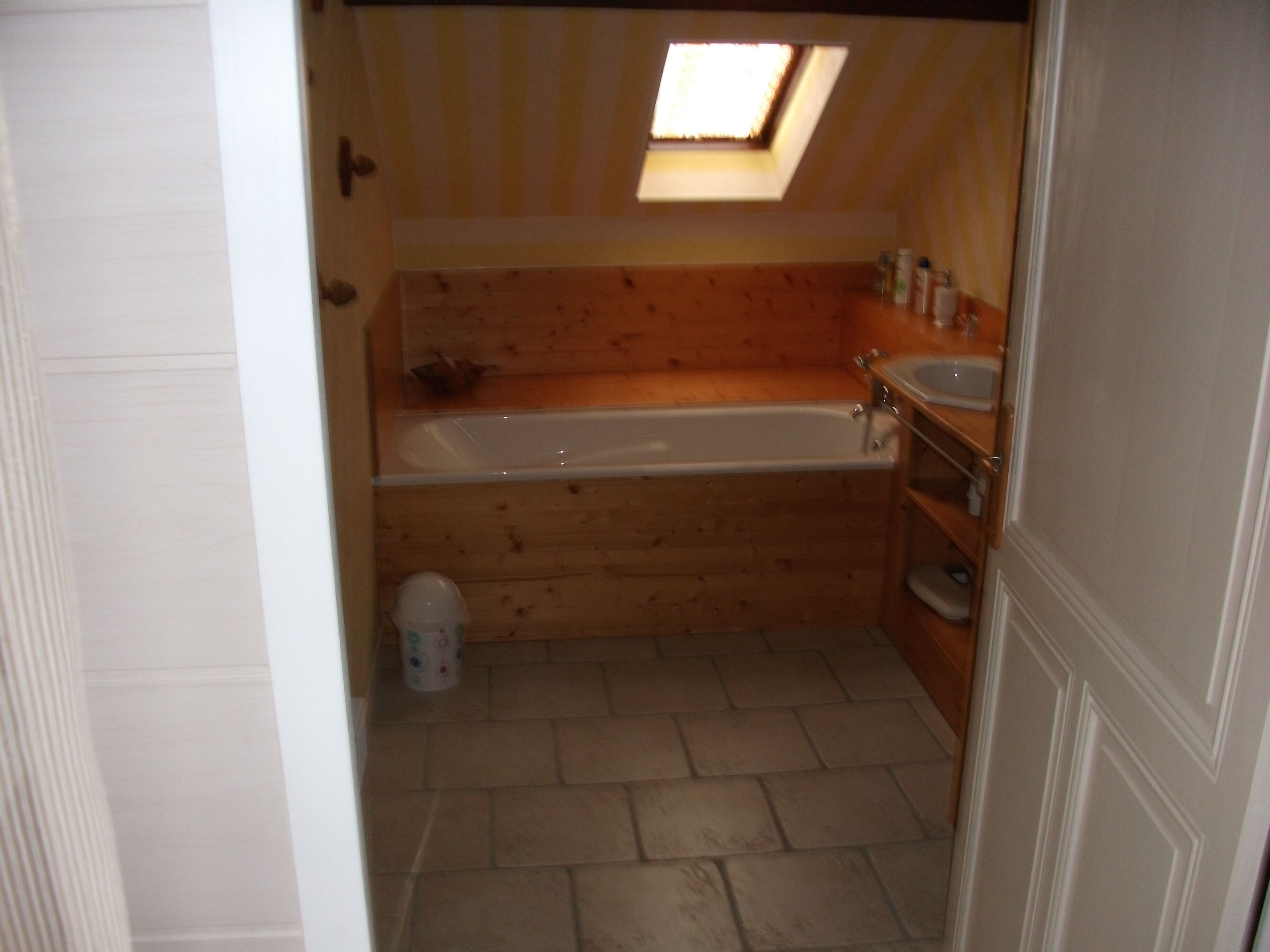 Bed and Breakfast sleeps 2 near Royan