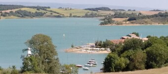 Gîte for 5 people, 2 bedrooms, swimming pool, nature and tranquillity guaranteed 