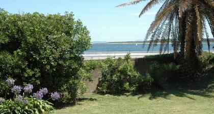 Los Sargos Sobre El Mar. Zona Residencial Muy Tranquila. En El Casco Histórico.