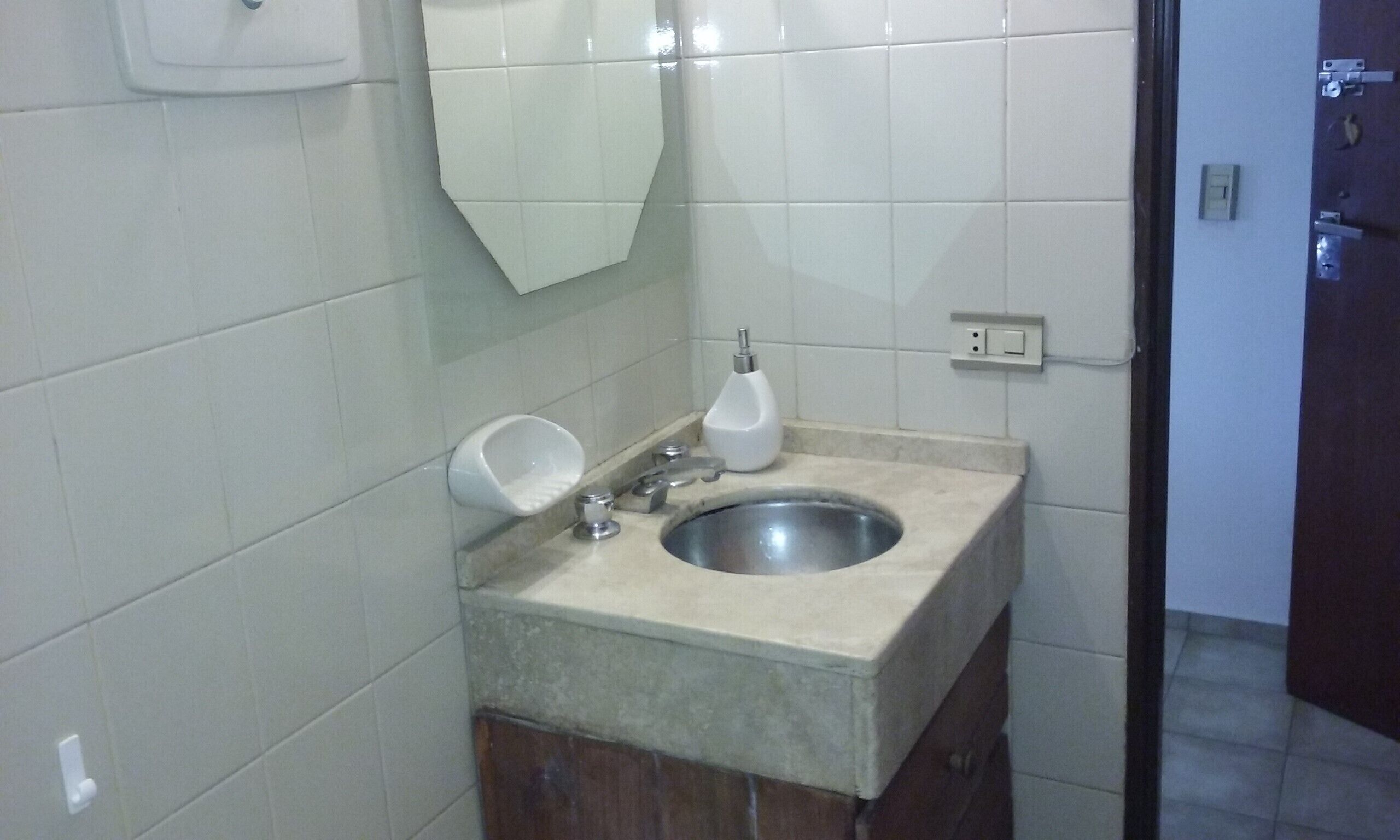 MONOAMBIENTE AMPLIO VILLA CARLOS PAZ