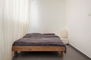 2 間睡房、熨斗/熨衫板、Wi-Fi、床單