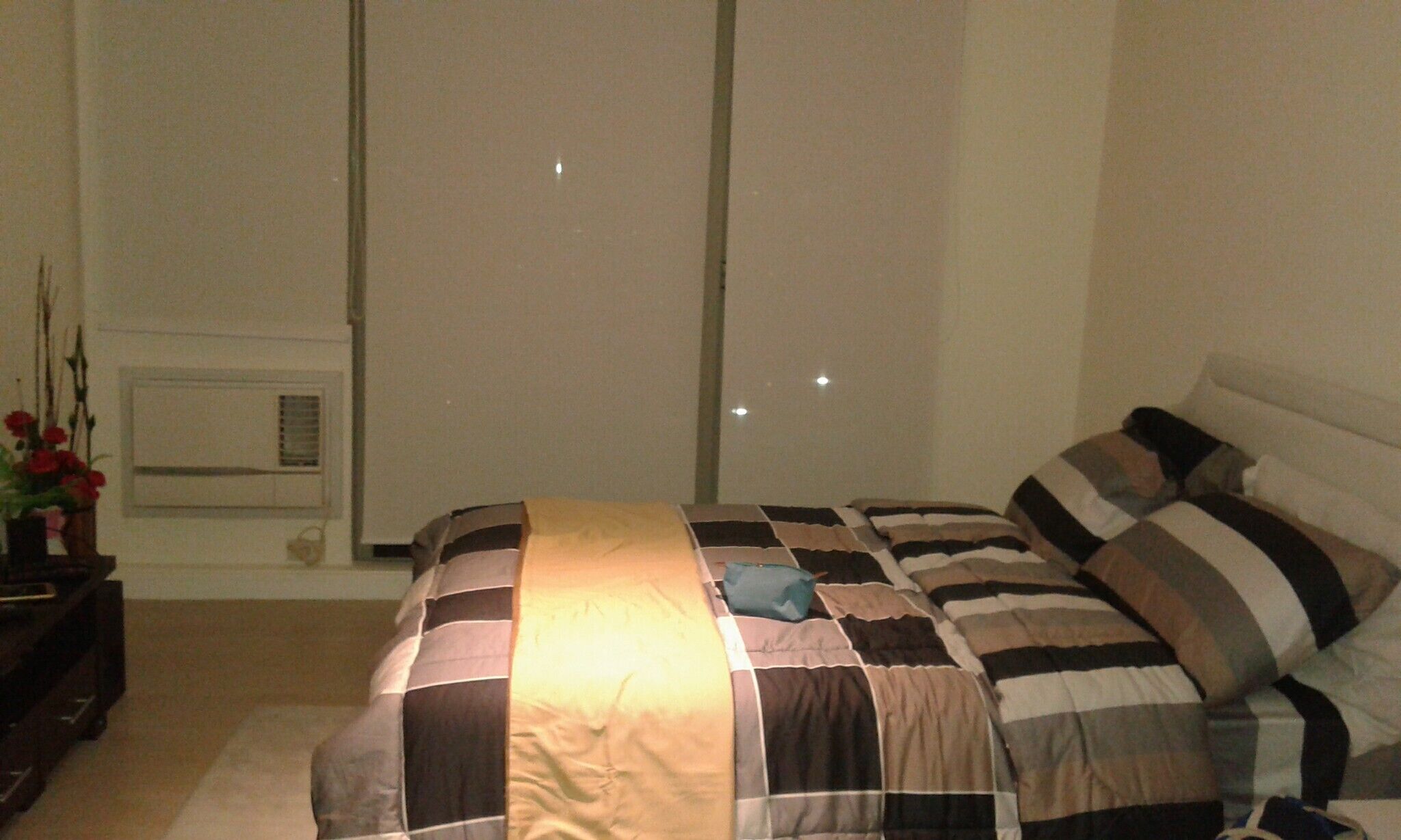 A beautiful 1-BR Azure Condo Unit (1409) with Amazing Resort Type Facilities