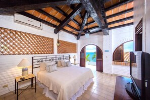 5 bedrooms, in-room safe, iron/ironing board, travel crib