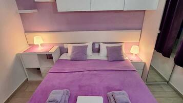 1 bedroom, in-room safe, iron/ironing board, WiFi