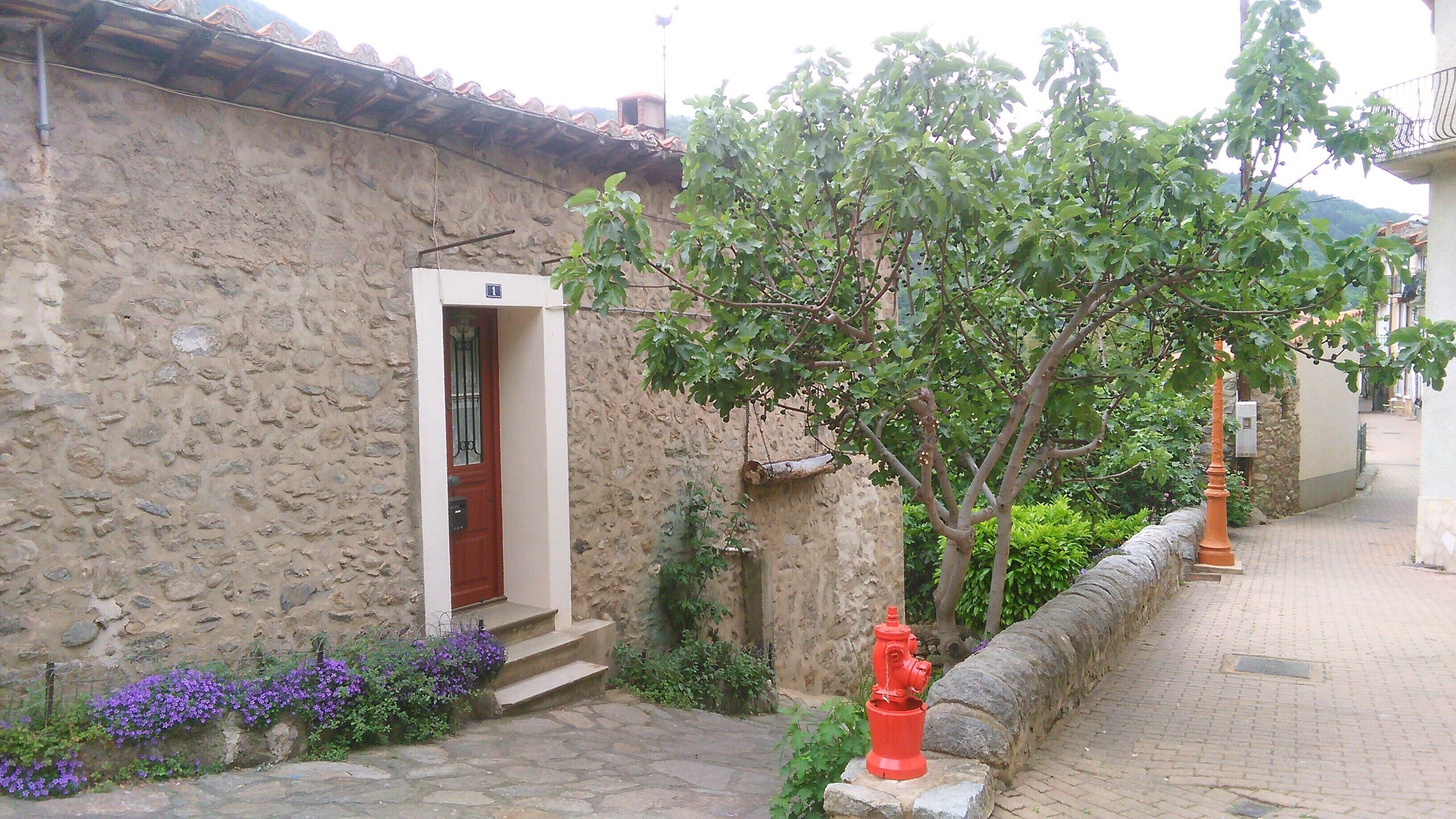 APARTMENT for 2 people / FREE WIFI / Garden / Old Village / Comfort TT