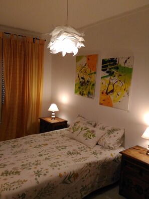 3 Schlafzimmer, schallisolierte Zimmer, Bügeleisen/Bügelbrett, WLAN