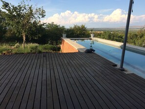 Pool - All that you will need, in a tranquil settting (Shere)